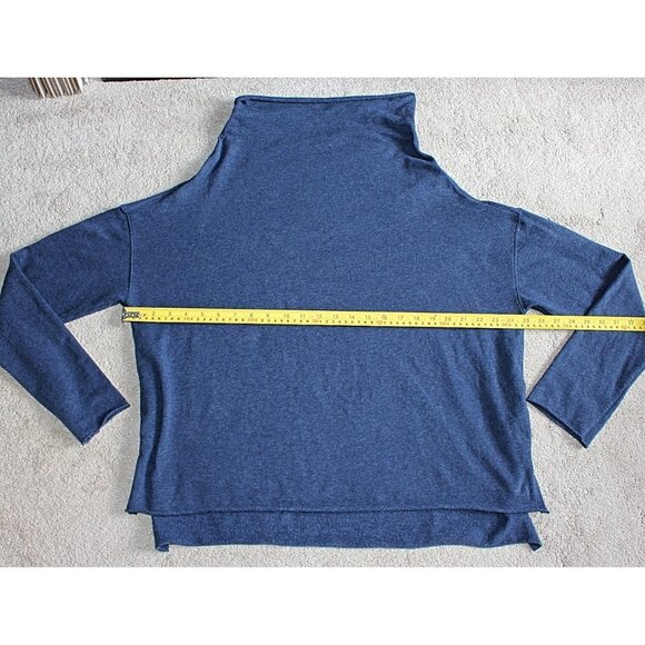 Nike Yoga - Women’s Brushed Fleece Long Sleeve Funnel Top in Blue, size Medium - Picture 9 of 9
